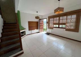Foto 1 de Casa de Condomínio com 3 Quartos para alugar, 170m² em Alto, Teresópolis