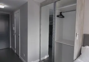Foto 1 de Apartamento com 2 Quartos à venda, 49m² em Patamares, Salvador