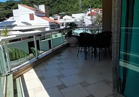 Foto 1 de Casa com 4 Quartos à venda, 602m² em  Vila Valqueire, Rio de Janeiro