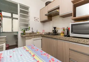Foto 1 de Apartamento com 2 Quartos à venda, 68m² em Floresta, Porto Alegre