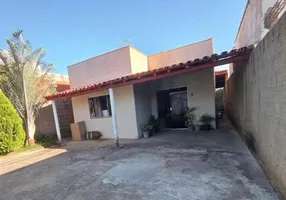 Foto 1 de Casa com 3 Quartos à venda, 186m² em , Bragança