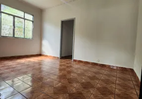 Foto 1 de Casa com 2 Quartos para alugar, 80m² em Braz de Pina, Rio de Janeiro