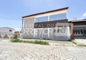 Foto 1 de Casa com 14 Quartos à venda, 20m² em Candelária, Natal