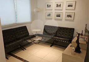 Foto 1 de Sobrado com 6 Quartos à venda, 150m² em Jardim Paulista, São Paulo