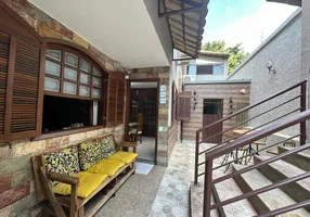 Foto 1 de Casa com 5 Quartos à venda, 300m² em Itapoã, Belo Horizonte