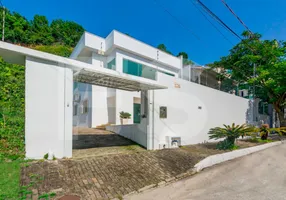 Foto 1 de Casa com 4 Quartos à venda, 437m² em Praia dos Amores, Balneário Camboriú