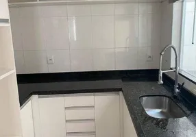 Foto 1 de Sobrado com 2 Quartos à venda, 64m² em Vila Lucia, São Paulo