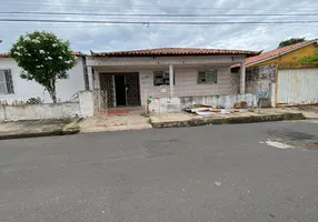 Foto 1 de Casa com 6 Quartos à venda, 200m² em Monte Castelo, Teresina