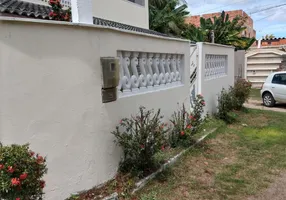 Foto 1 de Casa com 3 Quartos à venda, 400m² em Abrantes, Camaçari