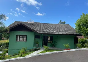 Foto 1 de Casa com 5 Quartos à venda, 250m² em Planalto, Gramado