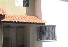 Foto 1 de Casa com 2 Quartos à venda, 65m² em Jardim Santa Emília, São Paulo