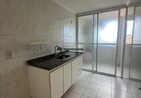 Foto 1 de Apartamento com 3 Quartos para alugar, 70m² em Vila Margarida, São Paulo