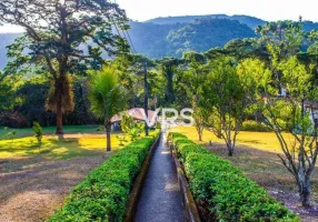 Foto 1 de Casa com 4 Quartos à venda, 350m² em Granja Mafra, Teresópolis