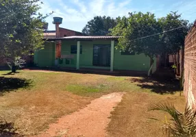 Foto 1 de Casa com 3 Quartos para alugar, 300m² em Vila Galvão, Senador Canedo