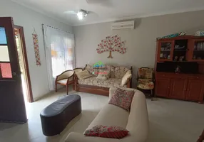 Foto 1 de Casa com 2 Quartos à venda, 75m² em Morada da Praia, Bertioga