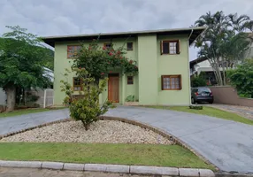 Foto 1 de Casa de Condomínio com 4 Quartos à venda, 238m² em Sambaqui, Florianópolis