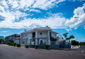 Foto 1 de Sobrado com 4 Quartos para venda ou aluguel, 340m² em Estância Velha, Canoas