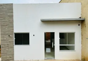 Foto 1 de Casa com 2 Quartos à venda, 48m² em Vila de Cava, Nova Iguaçu