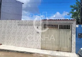 Foto 1 de Casa de Condomínio com 2 Quartos à venda, 240m² em Tabuleiro do Pinto, Rio Largo