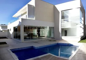 Foto 1 de Casa de Condomínio com 4 Quartos à venda, 404m² em Morada Colina, Resende