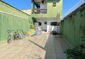 Foto 1 de Casa com 2 Quartos à venda, 150m² em Satélite, Itanhaém