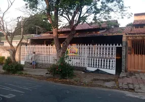 Foto 1 de Casa com 3 Quartos à venda, 200m² em Madre Gertrudes, Belo Horizonte