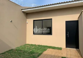 Foto 1 de Casa com 2 Quartos à venda, 70m² em Santa Rosa, Uberlândia