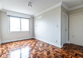 Foto 1 de Apartamento com 2 Quartos à venda, 71m² em São Sebastião, Porto Alegre