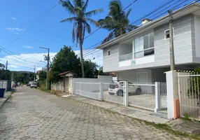 Foto 1 de Apartamento com 3 Quartos para venda ou aluguel, 78m² em Ingleses do Rio Vermelho, Florianópolis