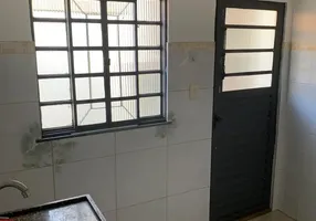 Foto 1 de Casa com 2 Quartos para alugar, 65m² em Porto Novo, São Gonçalo