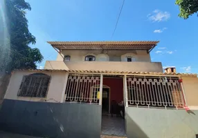 Foto 1 de Casa com 4 Quartos para alugar, 236m² em Jardim Oriente, Valparaíso de Goiás