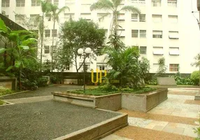Foto 1 de Apartamento com 3 Quartos à venda, 182m² em Jardins, São Paulo