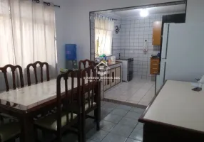 Foto 1 de Casa com 2 Quartos à venda, 190m² em Parque Capuava, Santo André