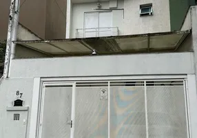 Foto 1 de Casa com 3 Quartos à venda, 150m² em Centro, Balneário Camboriú
