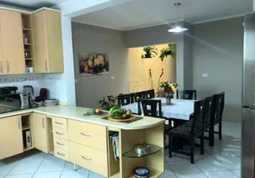 Foto 1 de Sobrado com 3 Quartos à venda, 121m² em Vila Lucinda, Santo André