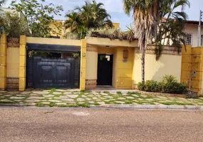 Foto 1 de Sobrado com 3 Quartos à venda, 241m² em Jardim Shangri La, Cuiabá