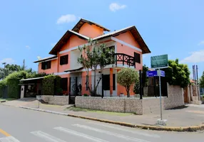 Foto 1 de Casa com 4 Quartos para alugar, 170m² em Centro, Canoas
