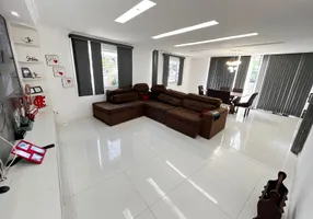 Foto 1 de Casa com 6 Quartos à venda, 475m² em Comendador Soares, Nova Iguaçu