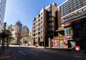 Foto 1 de Apartamento com 1 Quarto para alugar, 40m² em Centro, Curitiba