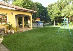 Foto 1 de Fazenda/Sítio com 3 Quartos à venda, 254m² em Barranco, Taubaté