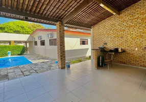 Foto 1 de Casa com 5 Quartos à venda, 306m² em Ponta Negra, Natal