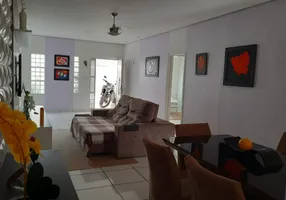Foto 1 de Casa com 3 Quartos à venda, 280m² em Jardim Gramado, Cuiabá