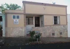 Foto 1 de Casa com 3 Quartos à venda, 121m² em Nucleo Residencial Silvio Vilari, São Carlos