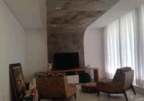Foto 1 de Casa de Condomínio com 4 Quartos para alugar, 1000m² em Busca-Vida, Camaçari