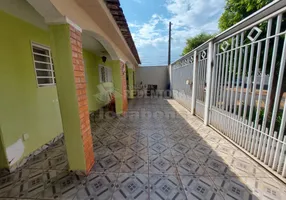 Foto 1 de Casa com 2 Quartos à venda, 151m² em Parque Industrial, São José do Rio Preto