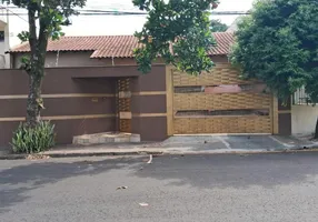Foto 1 de Casa com 4 Quartos à venda, 250m² em Lago Parque, Londrina