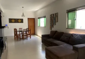 Foto 1 de Casa com 3 Quartos à venda, 240m² em Moinho dos Ventos, Goiânia