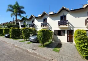 Foto 1 de Casa com 2 Quartos à venda, 60m² em Chácara Pavoeiro, Cotia