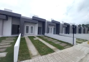 Foto 1 de Casa de Condomínio com 3 Quartos à venda, 90m² em Mucunã, Maracanaú