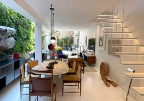 Foto 1 de Casa com 2 Quartos à venda, 190m² em Itaim Bibi, São Paulo